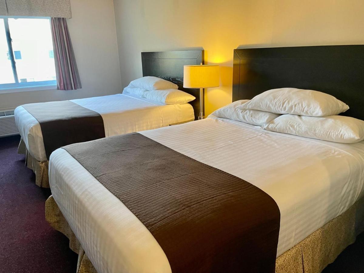 Atlantic Host Hotel, Trademark Collection By Wyndham Bathurst Bagian luar foto