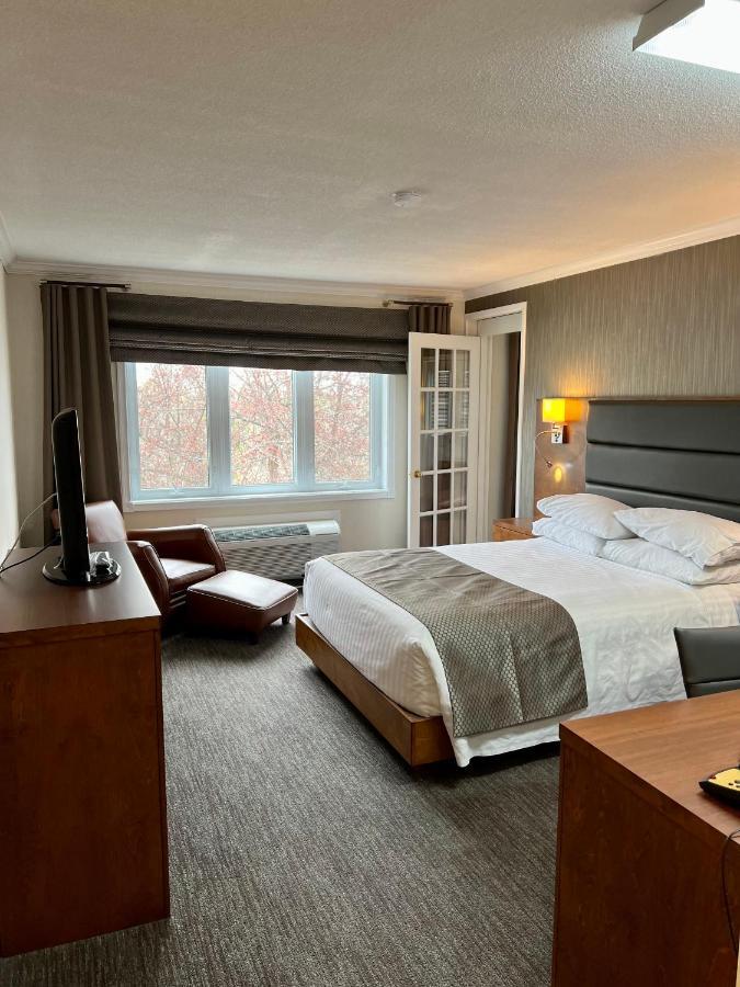 Atlantic Host Hotel, Trademark Collection By Wyndham Bathurst Bagian luar foto